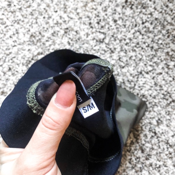 SOLD ONZIE CAMO NWOT bra size S/M - Picture 4 of 4